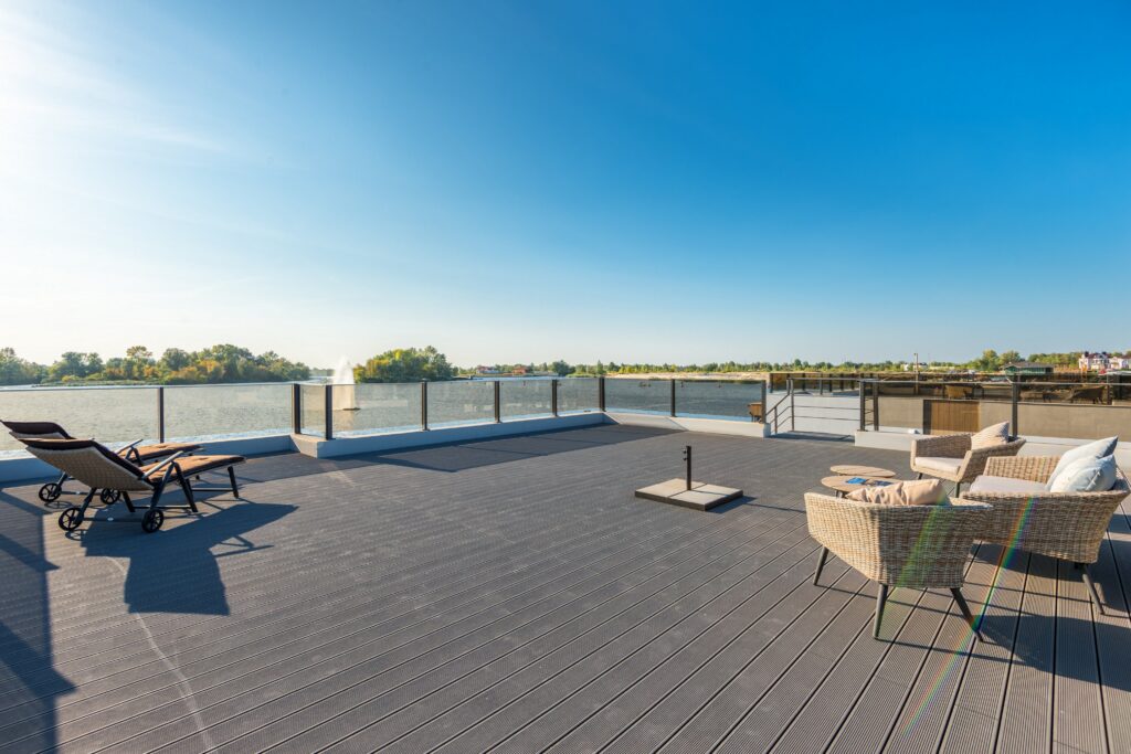 deck repair and replacement in dalton ga